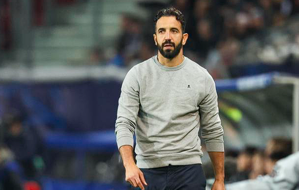 曼联换帅风波后，阿莫林返葡遭记者&ldquo;围堵&rdquo;