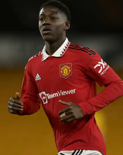 费迪南德盛赞梅努：德比战展现曼联未来之星风采